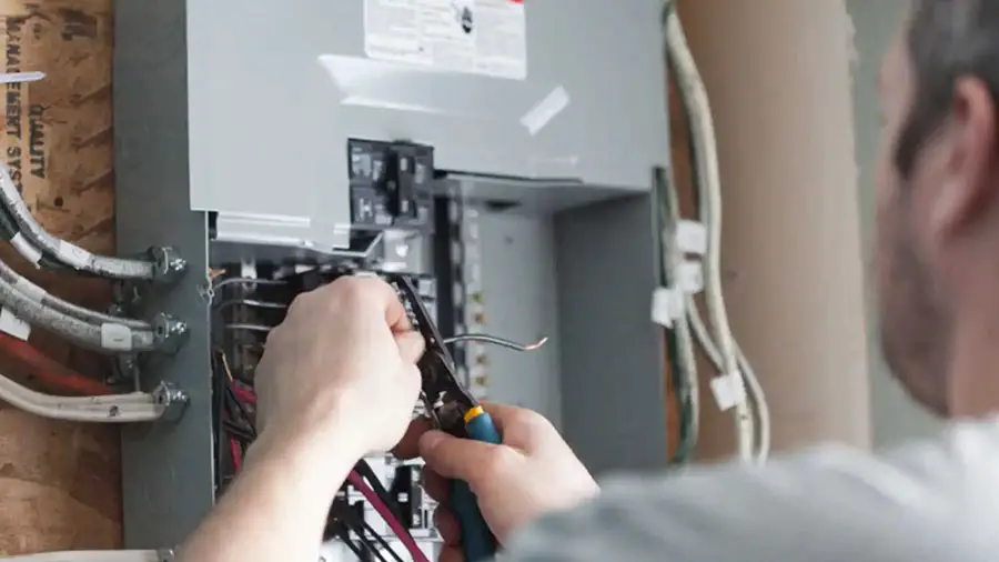 Factors Affecting The Circuit Breaker Replacement cost